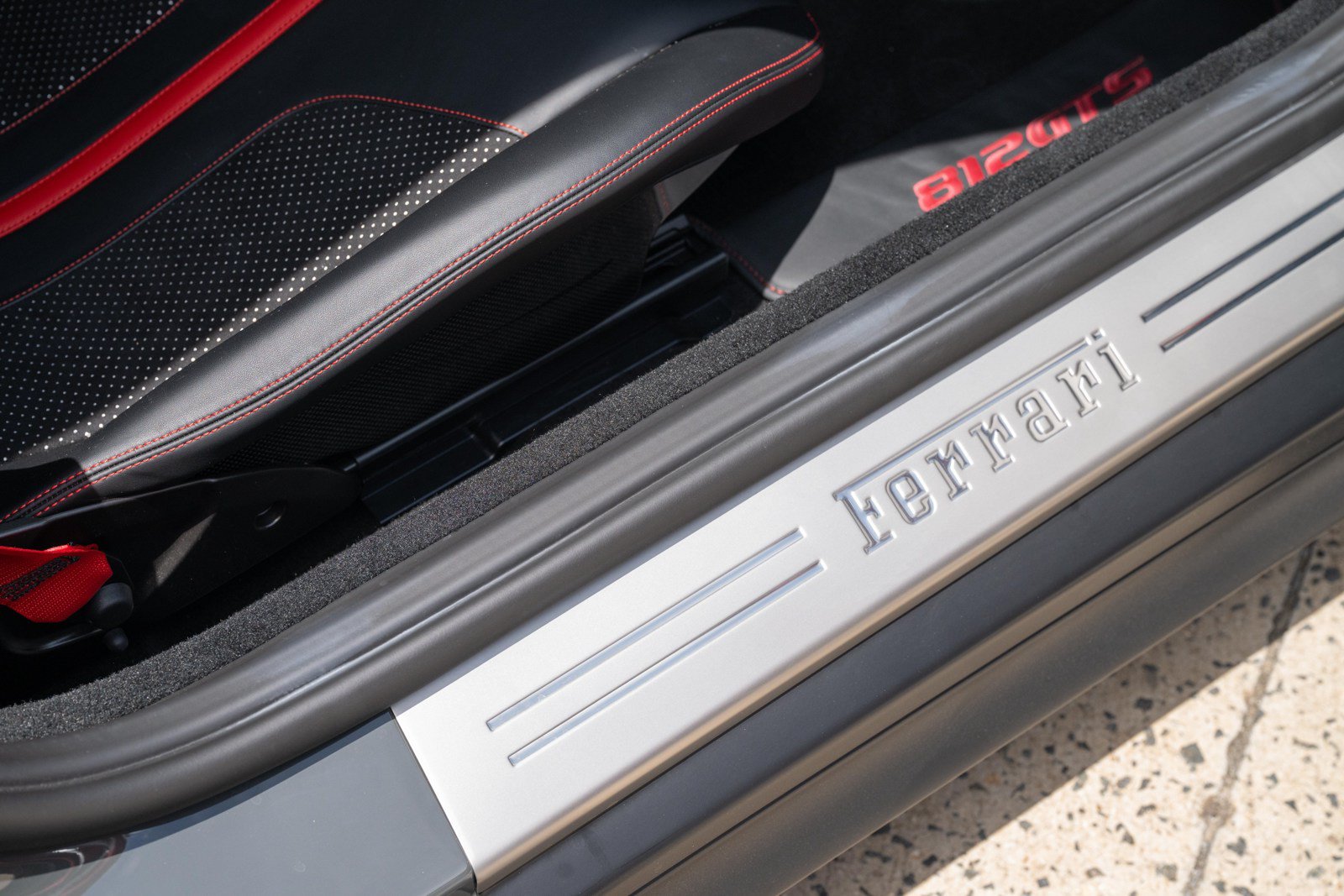 Used 2021 Ferrari 812 GTS RWD image 59