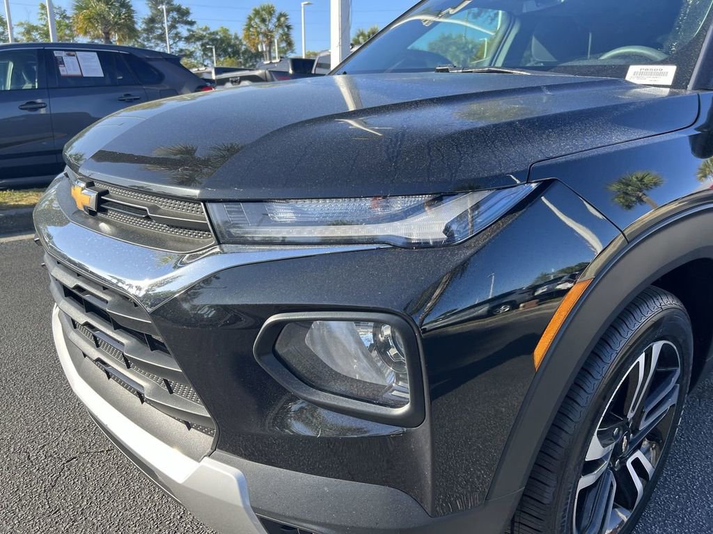 Used 2023 Chevrolet TrailBlazer LT w/ Convenience Package FWD image 5