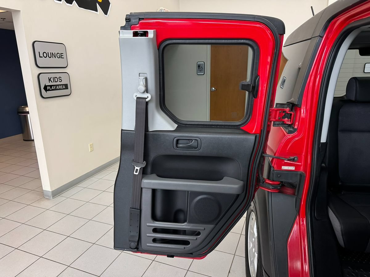 Used 2005 Honda Element EX image 30
