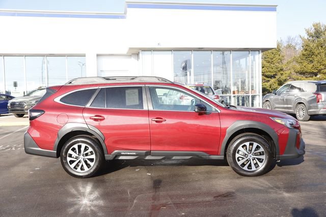 Certified 2025 Subaru Outback Premium w/ Popular Package #1A AWD/4WD image 2