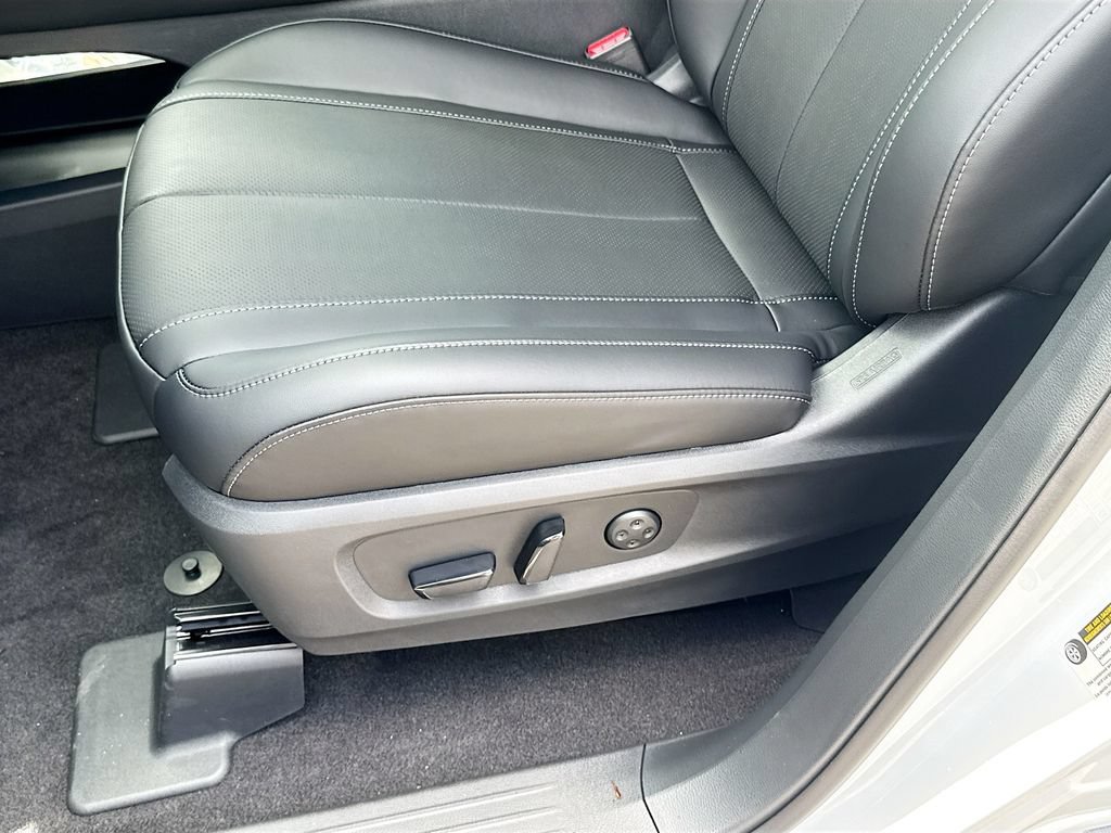 New 2027 INFINITI QX60 Pure w/ Cargo Package FWD image 19