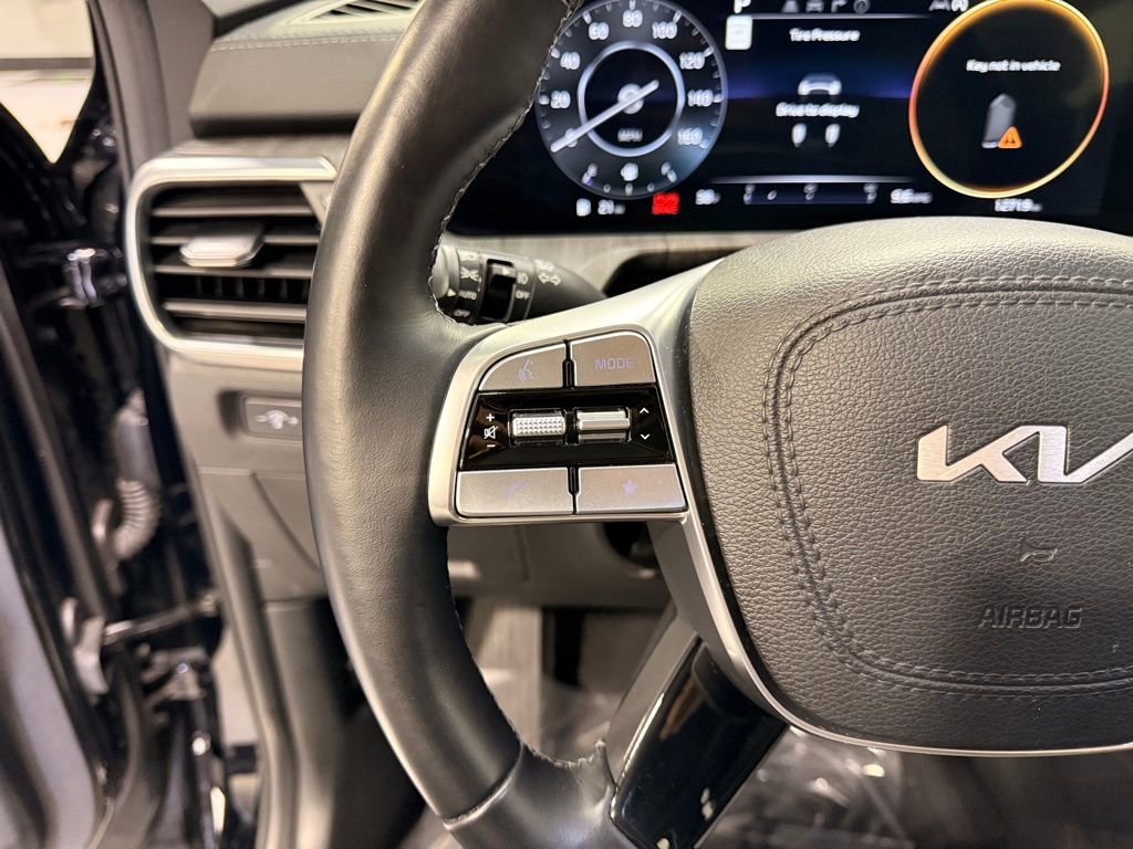 Used 2024 Kia Telluride SX Prestige image 13