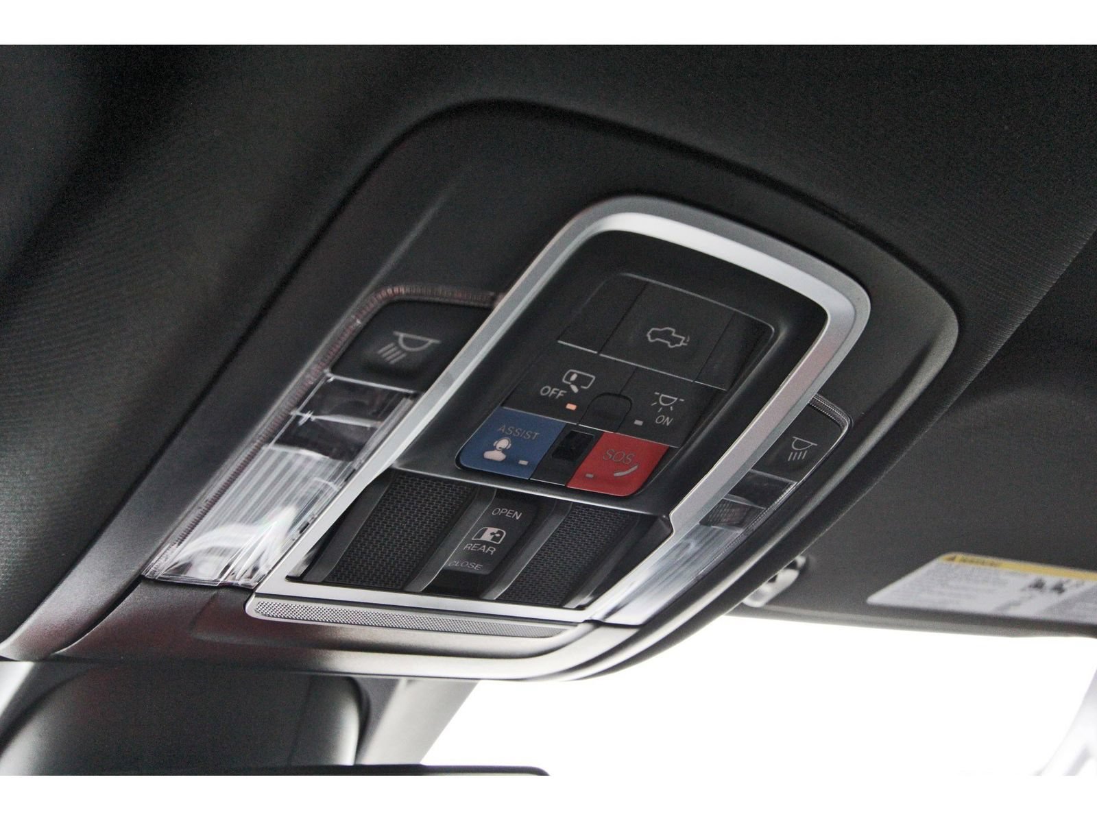 Used 2024 RAM 1500 Laramie AWD/4WD image 22
