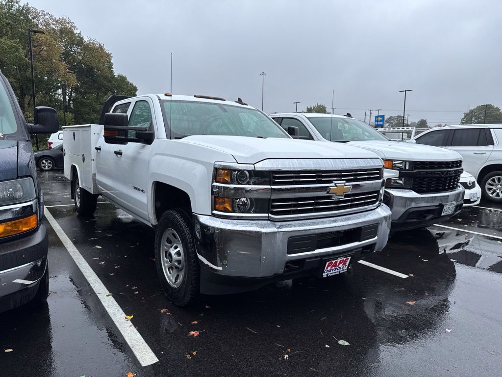 Used 2017 Chevrolet Silverado 3500 W/T w/ WT Convenience Package AWD/4WD image 2