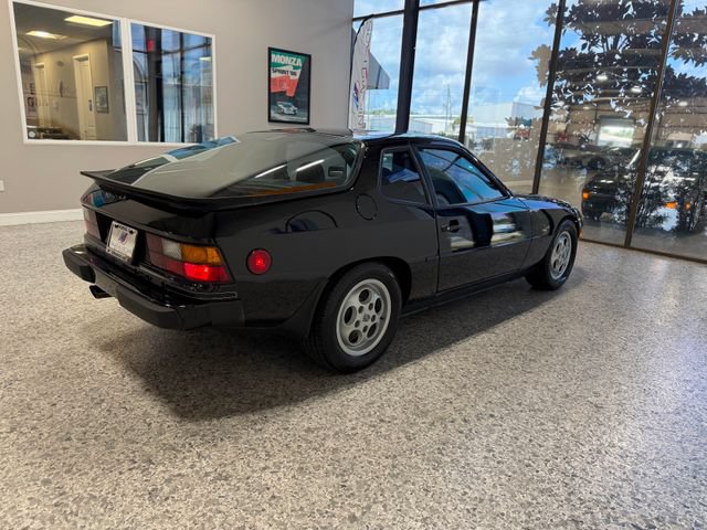 Used 1988 Porsche 924 S RWD image 10