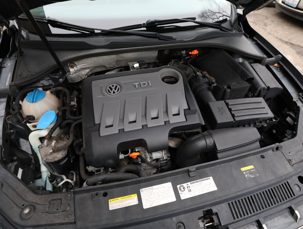 Used 2013 Volkswagen Passat TDI SEL Premium image 28