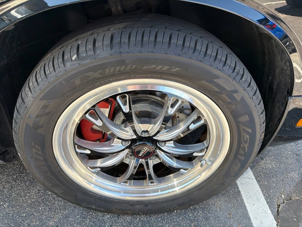 Used 2013 Dodge Challenger R/T Plus RWD image 12