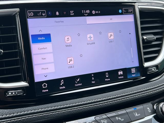 Used 2024 Chrysler Pacifica Limited FWD image 27