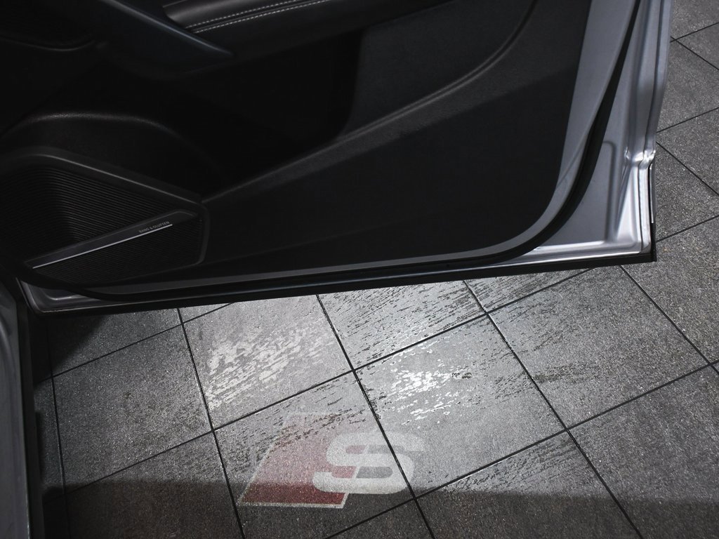 Used 2023 Audi SQ5 Premium Plus w/ Premium Plus Package image 23