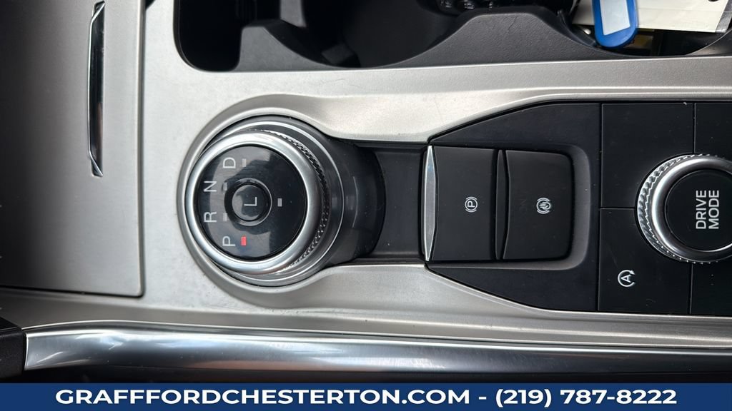 Used 2024 Ford Explorer XLT w/ Equipment Group 202A AWD/4WD image 17