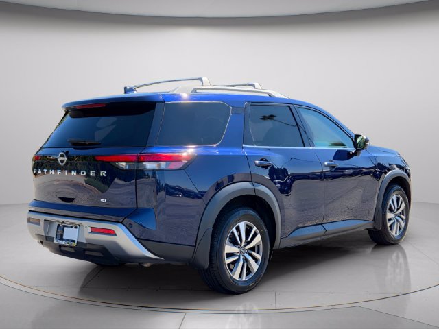 Used 2022 Nissan Pathfinder SL FWD image 7