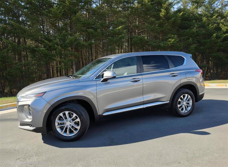 Used 2019 Hyundai Santa Fe SE AWD/4WD image 13