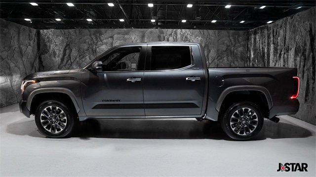 Used 2025 Toyota Tundra Limited image 26
