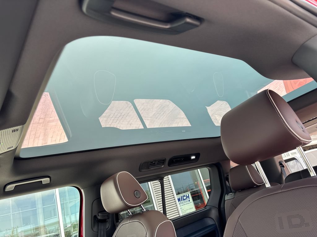 New 2025 Volkswagen ID. Buzz Pro S Plus AWD/4WD image 28