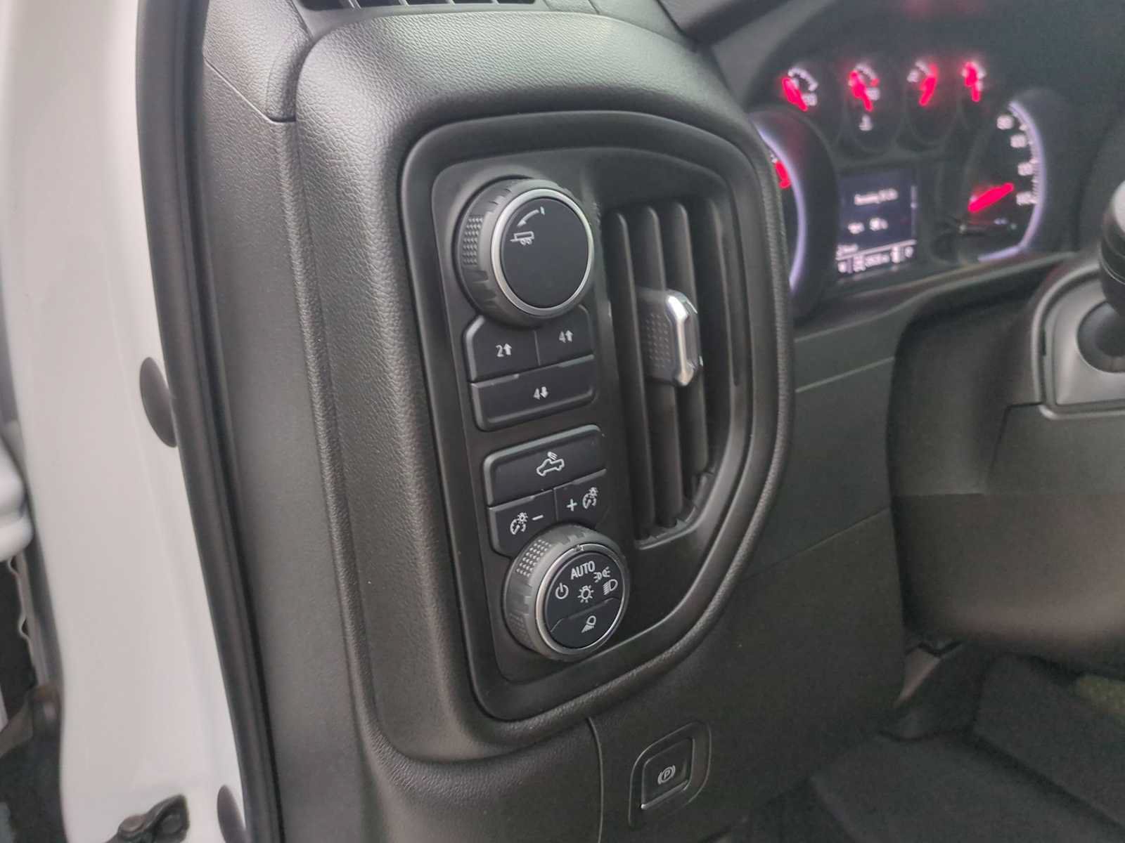 Used 2023 Chevrolet Silverado 2500 Custom w/ Custom Value Package AWD/4WD image 33
