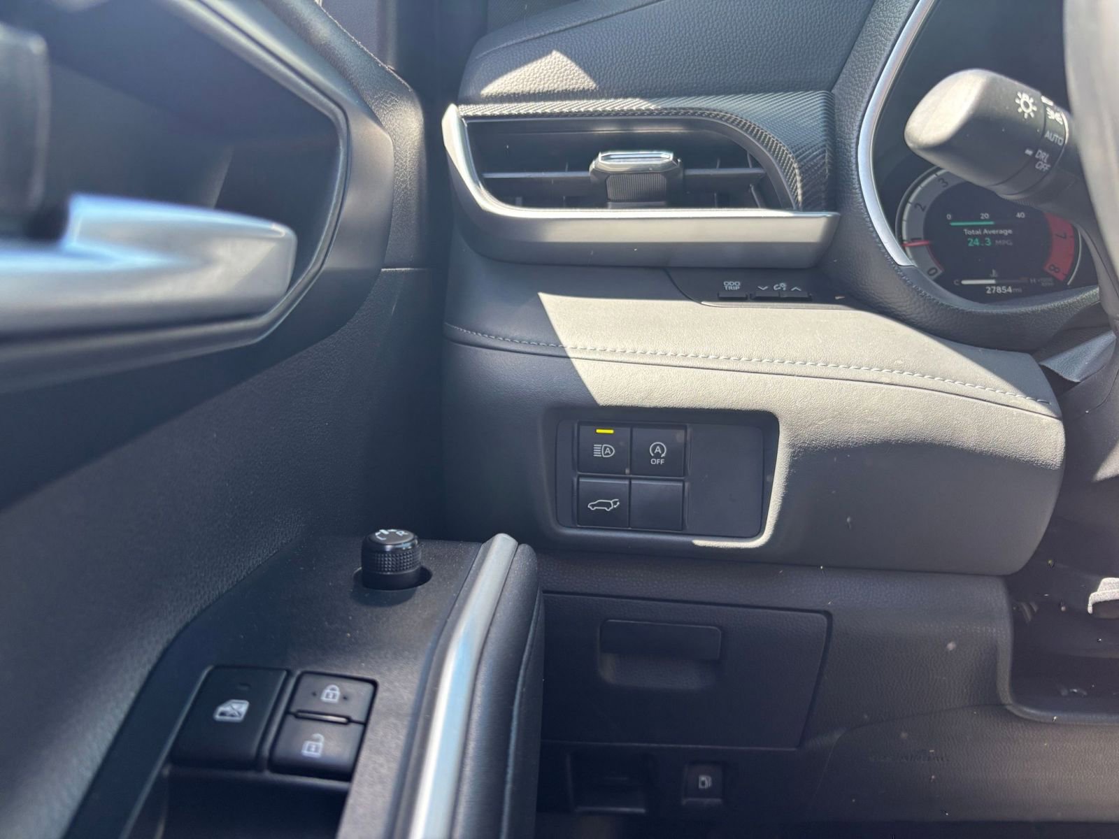 Used 2025 Toyota Highlander XSE AWD/4WD image 34