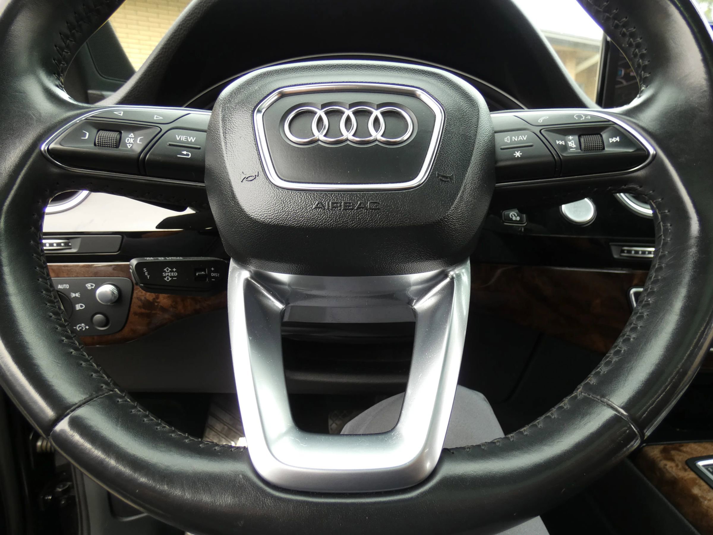 Used 2017 Audi Q7 3.0T Prestige w/ Prestige Package image 74