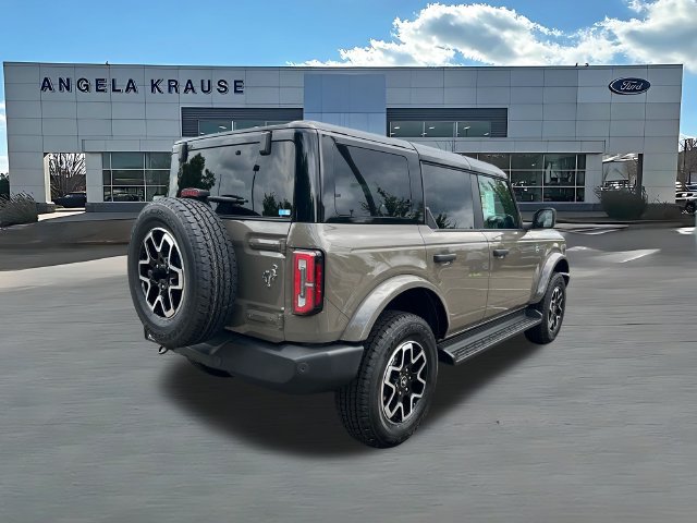 New 2026 Ford Bronco Outer Banks AWD/4WD image 8