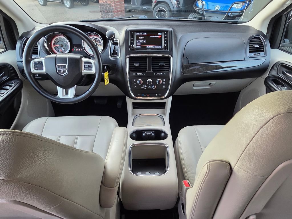 Used 2015 Dodge Grand Caravan SXT w/ UConnect Hands-Free Group image 14