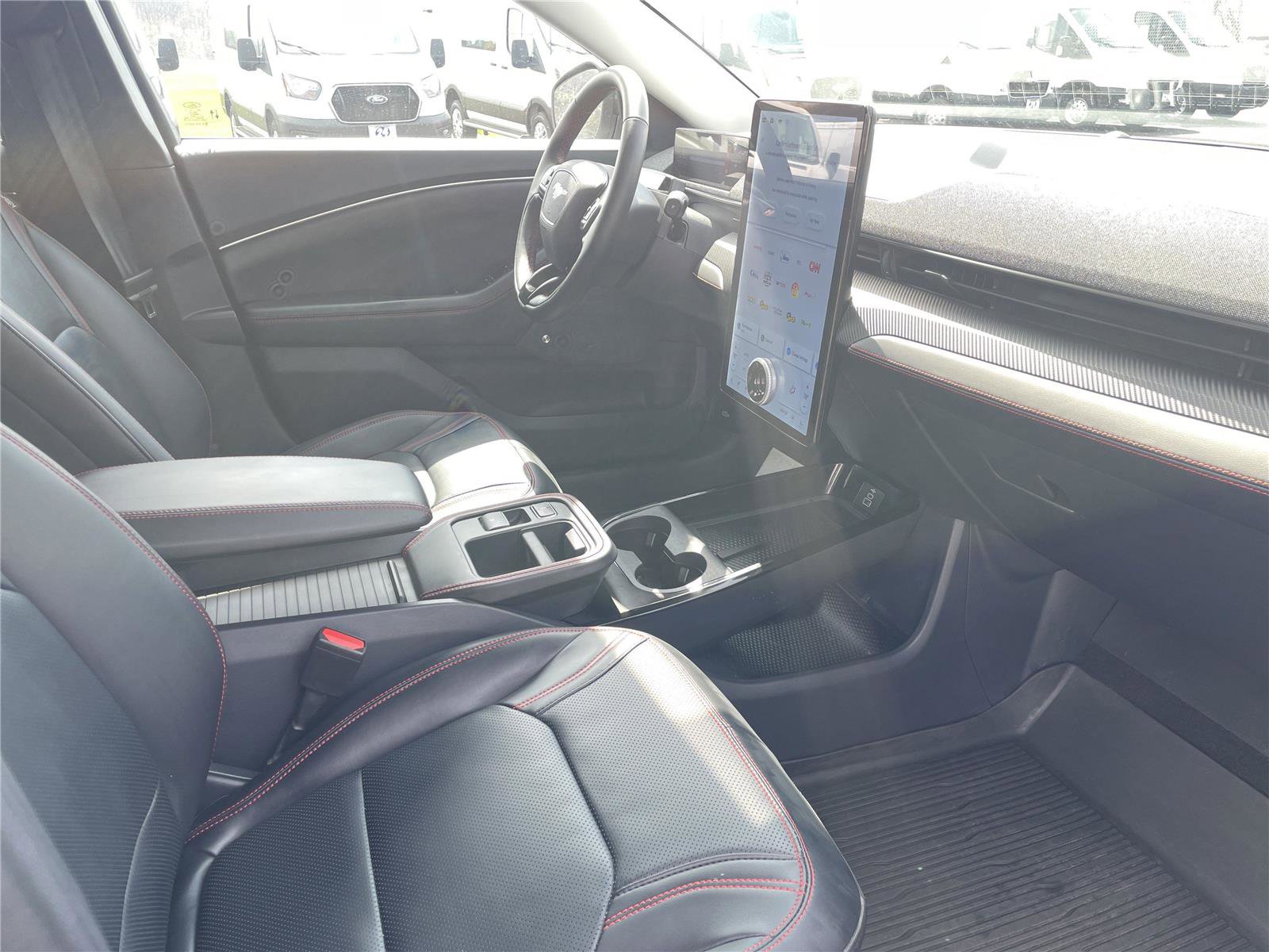 Used 2025 Ford Mustang Mach-E Premium w/ Sport Appearance Package AWD/4WD image 28