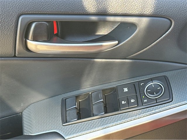 Used 2017 Lexus IS 200t image 33