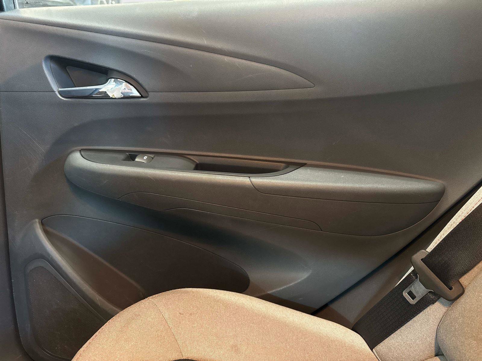 Used 2019 Chevrolet Bolt LT image 15