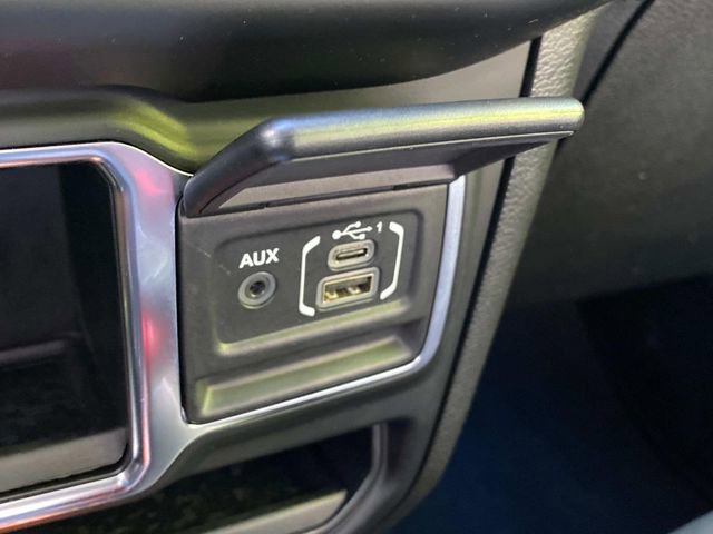 Used 2023 Jeep Wrangler Unlimited Sport AWD/4WD image 27