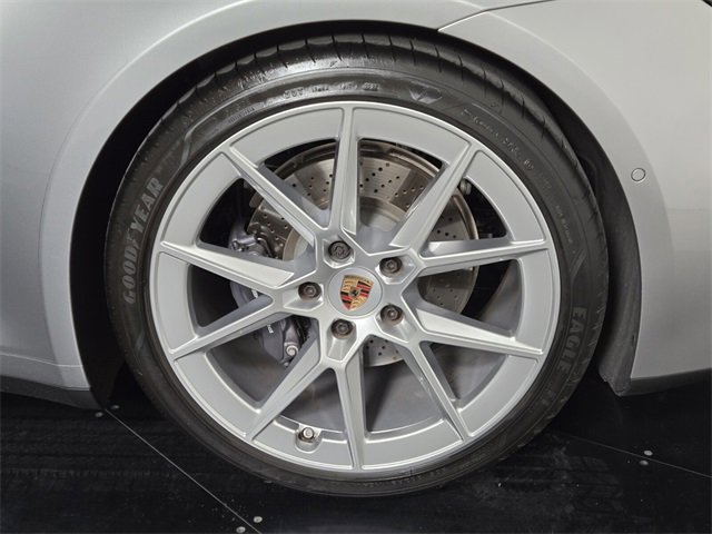 Used 2025 Porsche 911 Carrera image 11