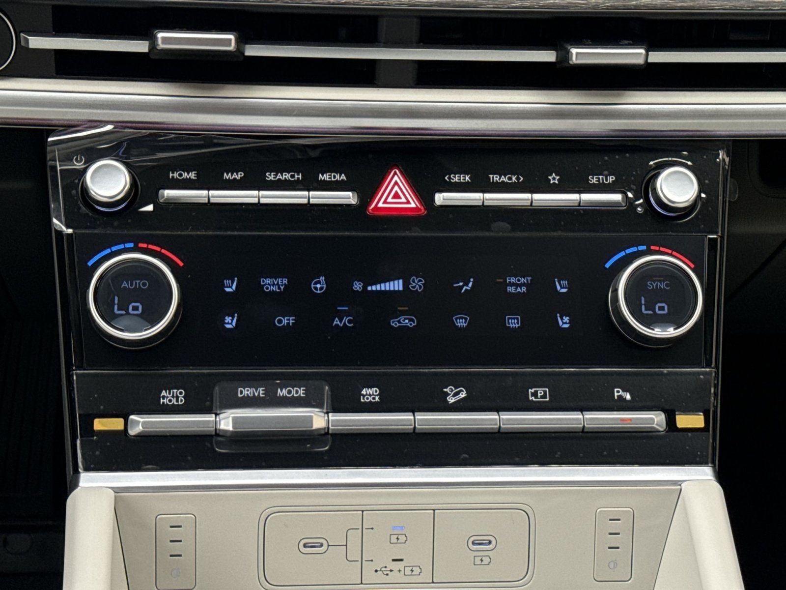New 2027 Hyundai Santa Fe Limited AWD/4WD image 21