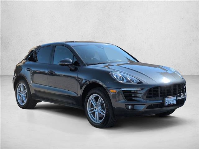 Used 2018 Porsche Macan AWD/4WD image 3