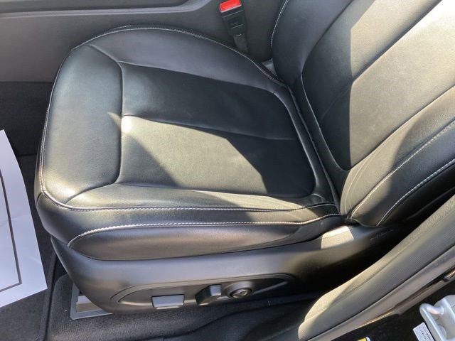 Used 2023 Jeep Grand Cherokee Limited image 11