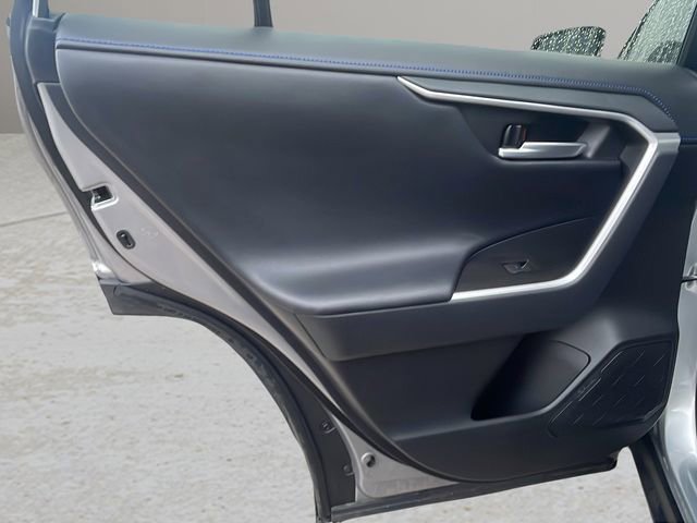 Used 2023 Toyota RAV4 XSE AWD/4WD image 17