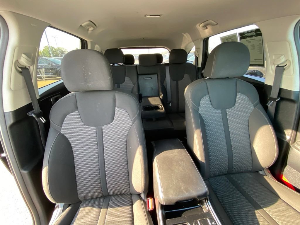 Certified 2023 Kia Sorento LX FWD image 28