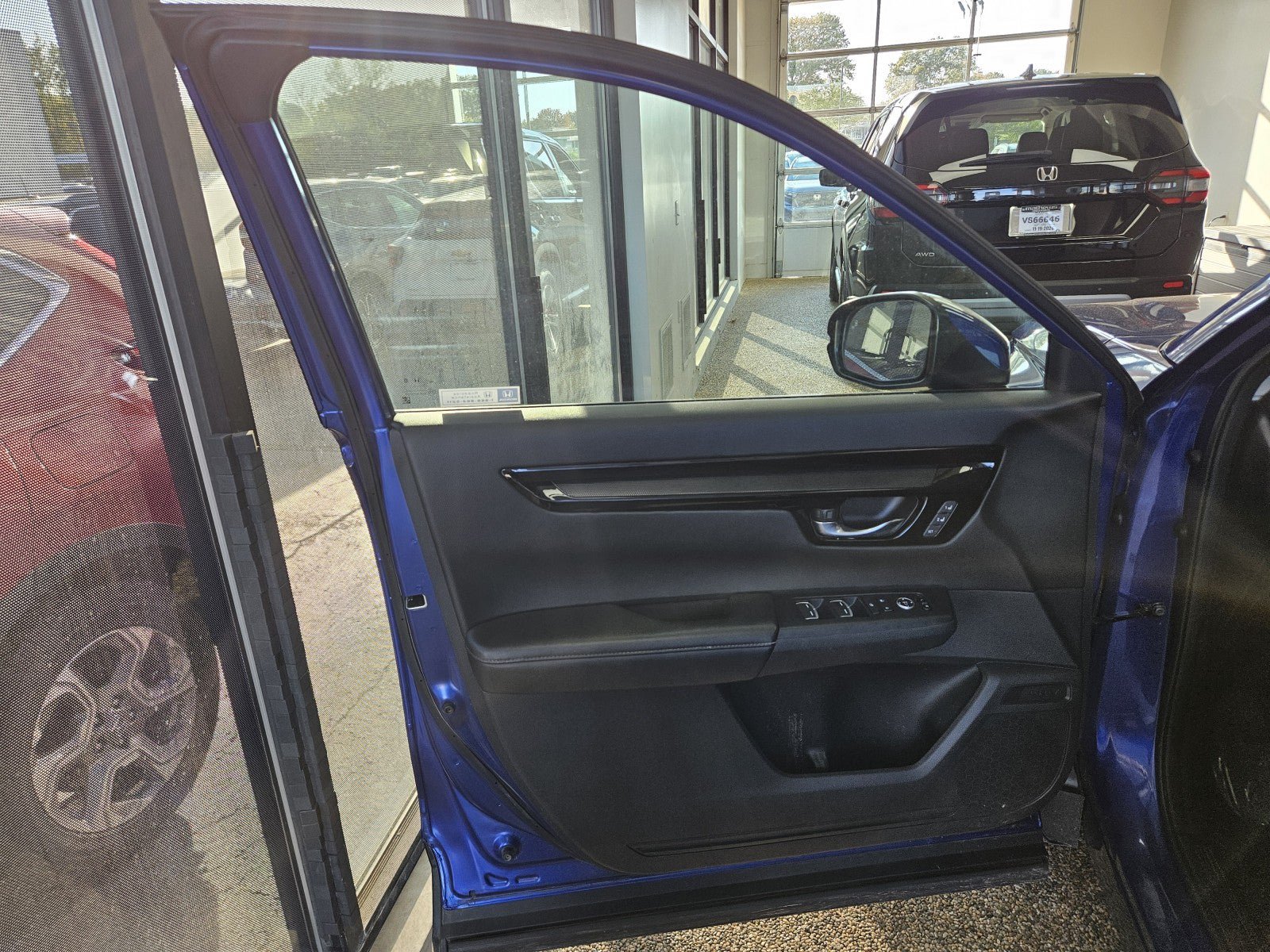 Used 2023 Honda CR-V EX-L image 16