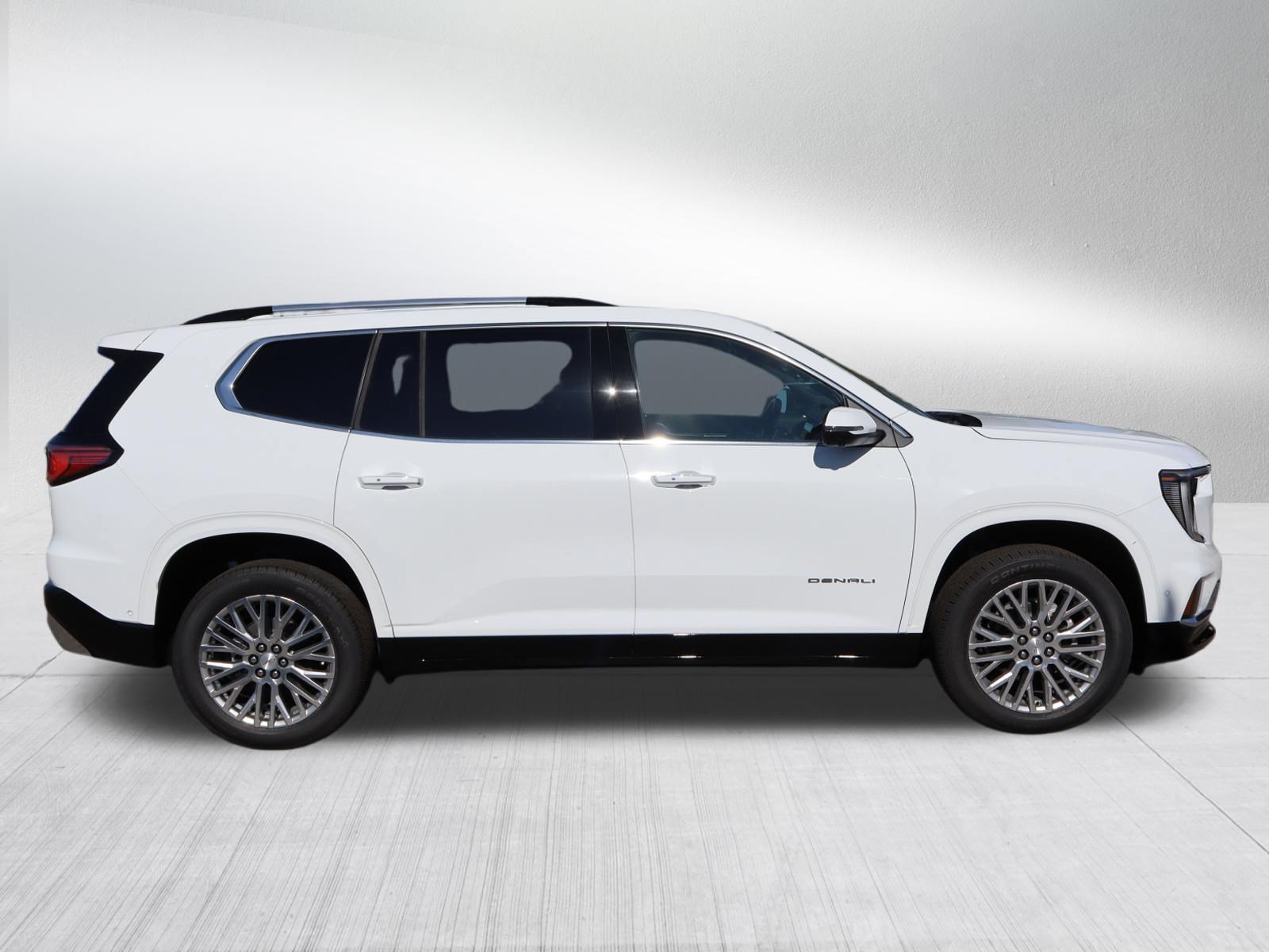 New 2026 GMC Acadia Denali w/ Super Cruise Package AWD/4WD image 8