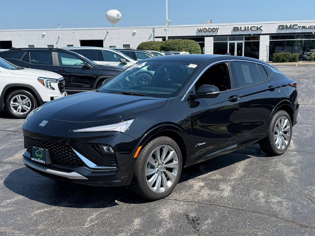 Certified 2024 Buick Envista Avenir FWD image 2