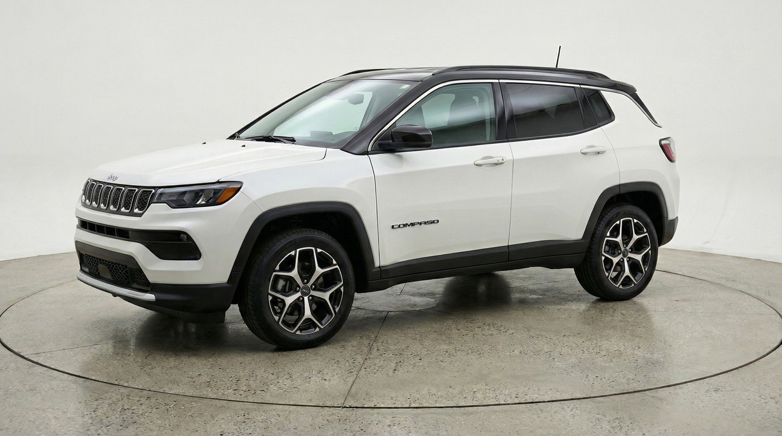 Used 2025 Jeep Compass Limited image 3