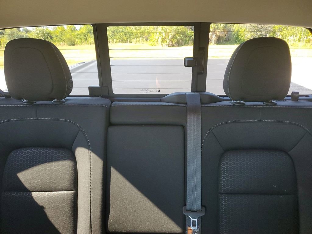 Used 2017 GMC Canyon SLE w/ SLE Convenience Package image 13