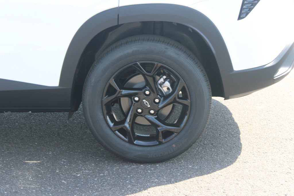 New 2026 Chevrolet Trax LT w/ Driver Confidence Package FWD image 19