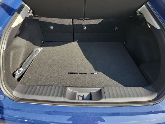 Certified 2026 Toyota Prius XLE FWD image 28