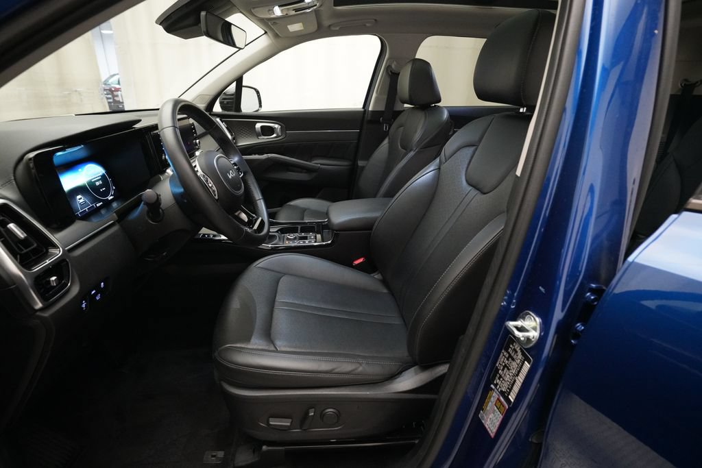 Used 2023 Kia Sorento SX AWD/4WD image 7