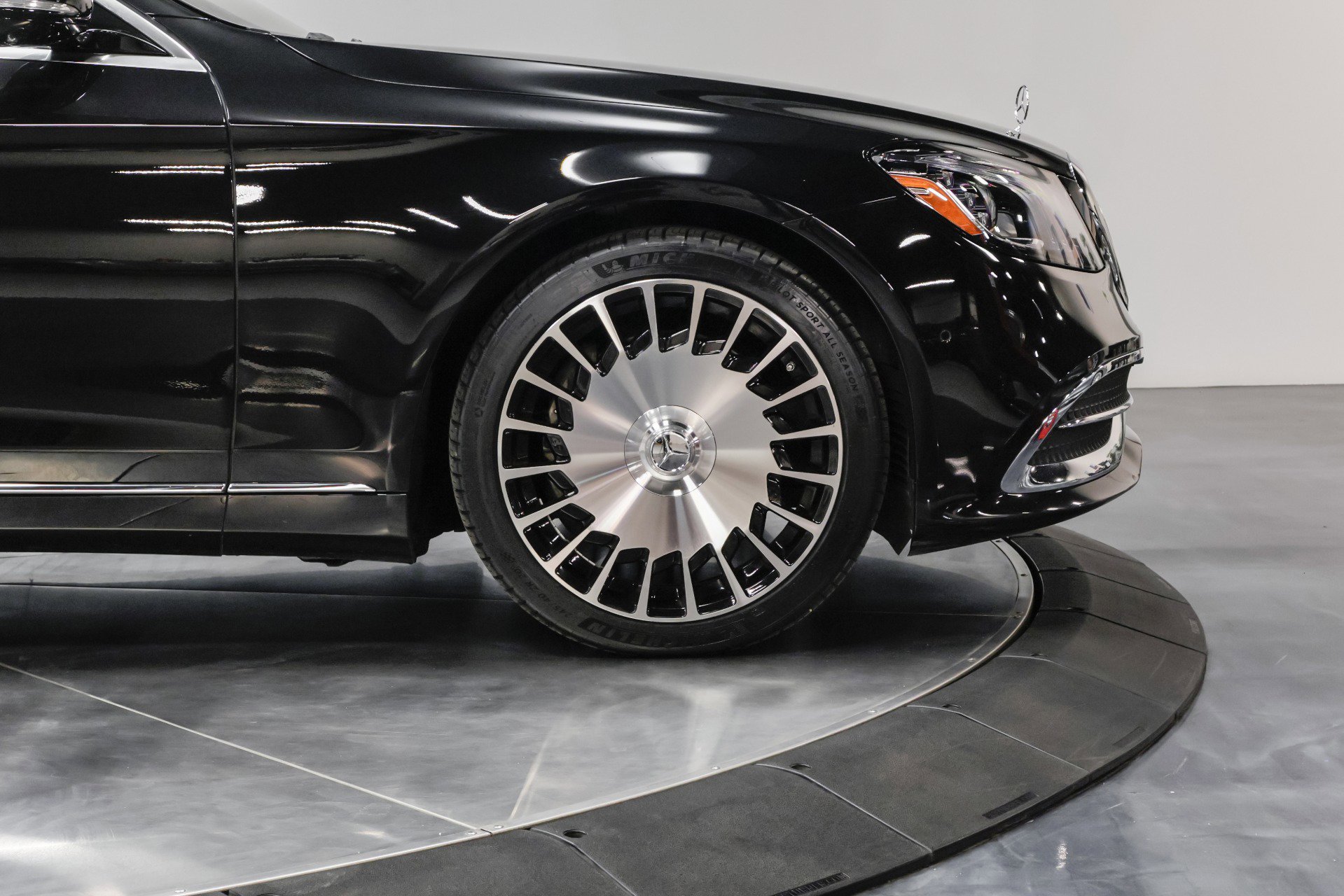 Used 2019 Mercedes-Benz Maybach S 560 4MATIC image 19