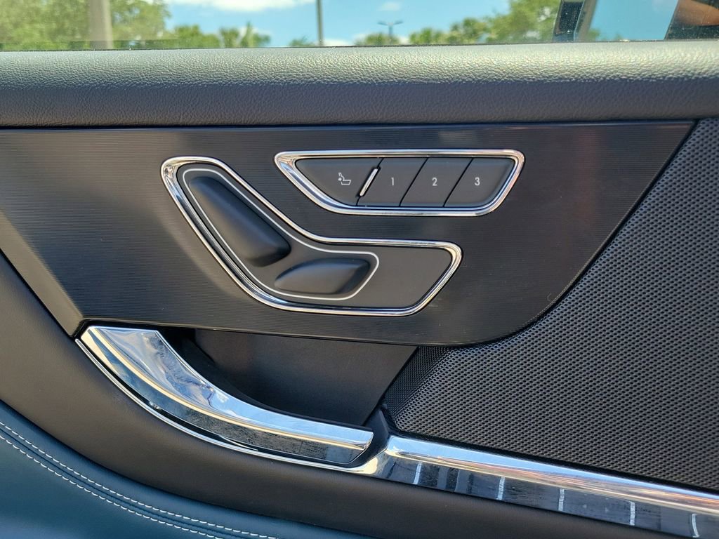 Certified 2020 Lincoln Corsair Reserve w/ Equipment Group 201A image 23