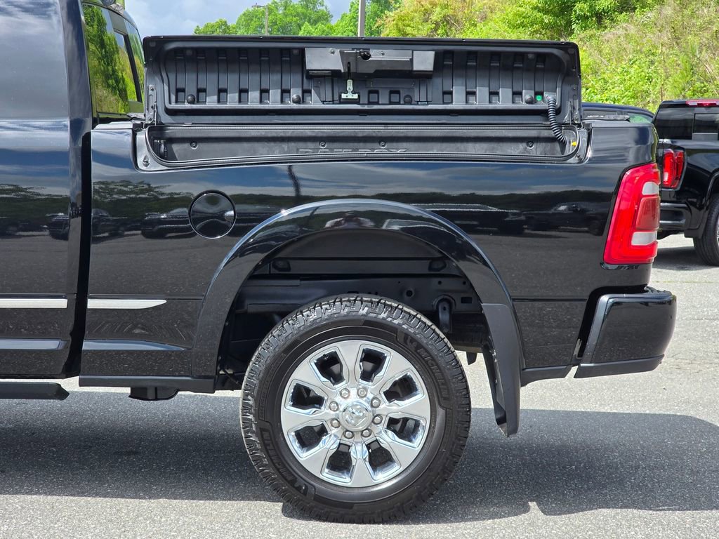 Used 2022 RAM 2500 Limited AWD/4WD image 19