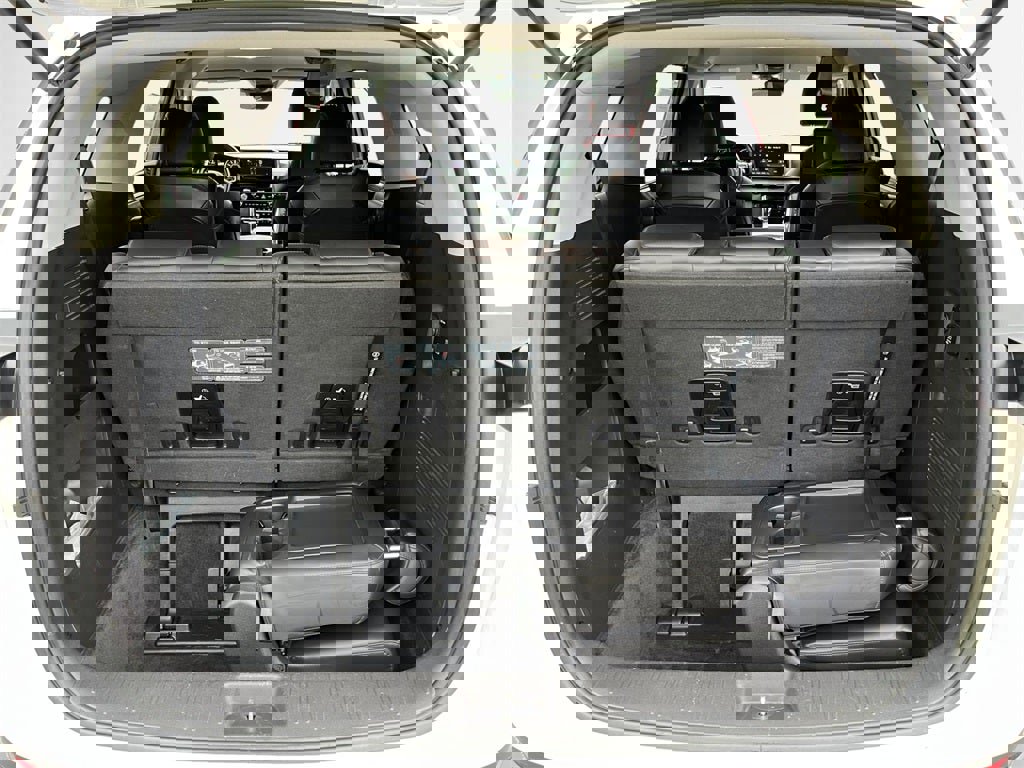 Used 2022 Kia Carnival SX image 26