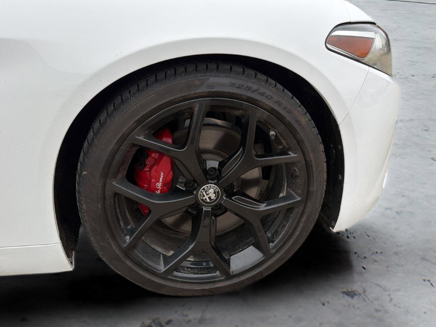 Used 2021 Alfa Romeo Giulia Ti w/ Nero Edizione image 30