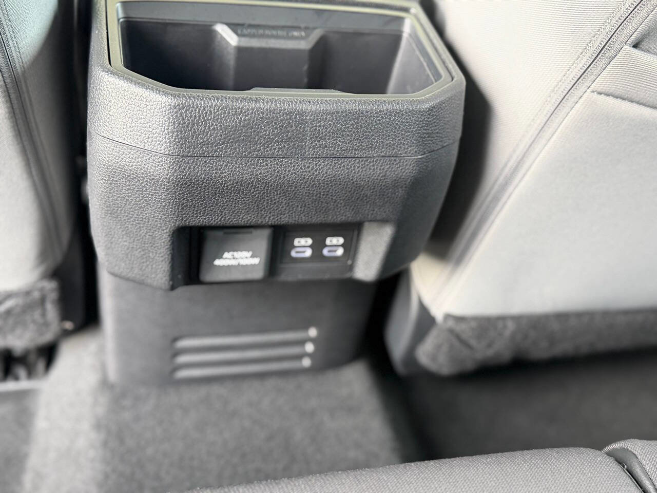 Used 2024 Toyota Tacoma TRD Off-Road w/ TRD Off Road Upgrade Package image 38