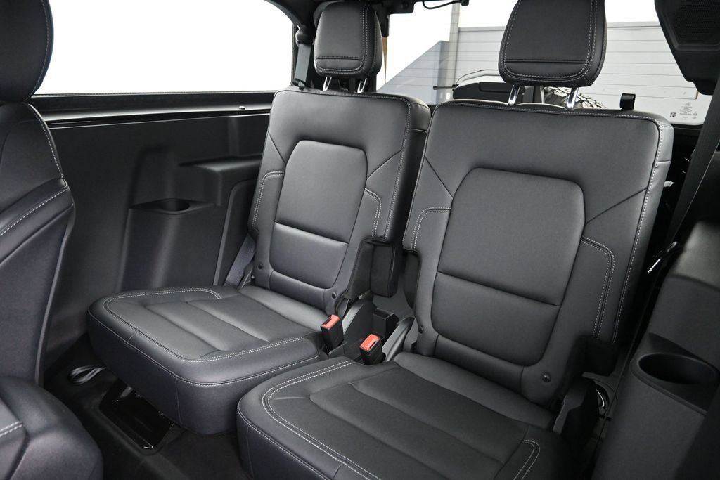Certified 2025 Ford Bronco Badlands AWD/4WD image 14