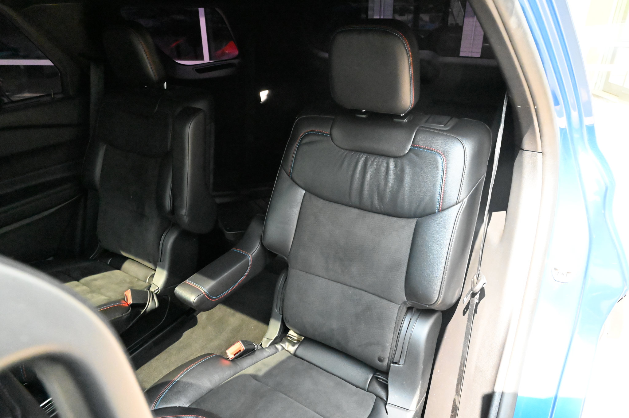 Used 2023 Ford Explorer ST w/ Equipment Group 401A AWD/4WD image 40