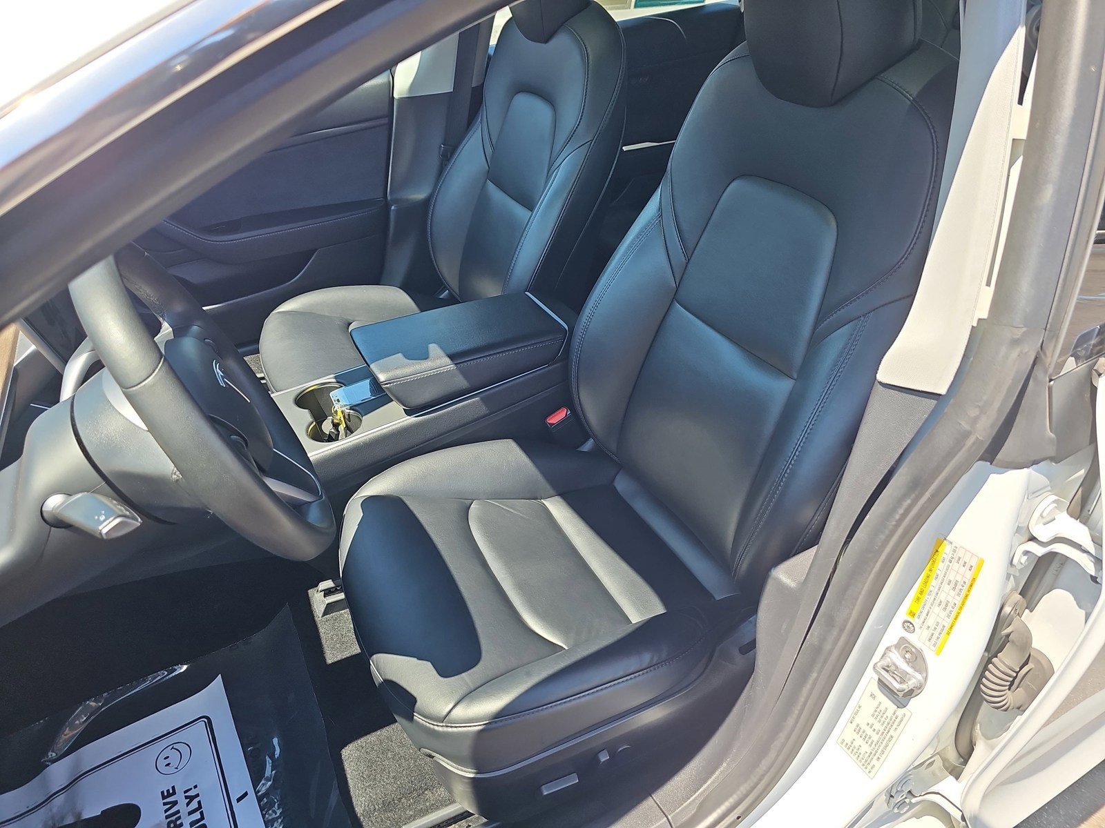 Used 2020 Tesla Model 3 Standard Range Plus RWD image 16